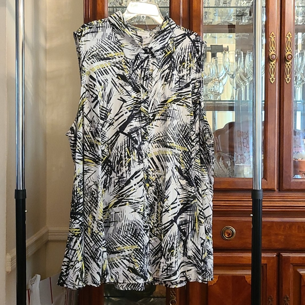 Sleeveless blouse - Picture 3 of 3